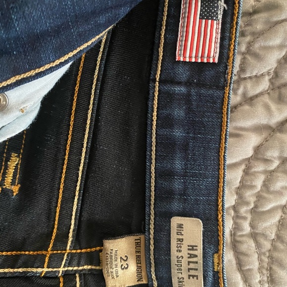 True Religion Jeans like new - Picture 2 of 4